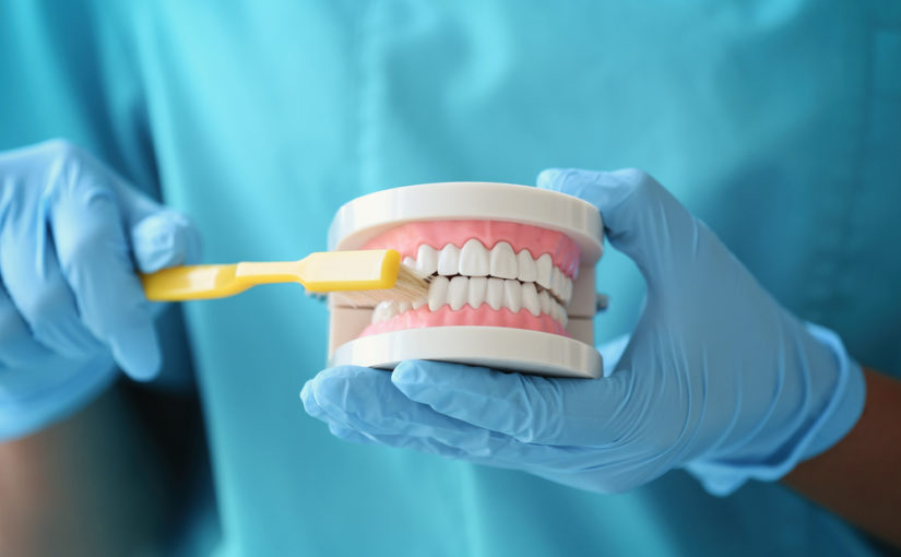 Całościowe leczenie dentystyczne – odkryj ścieżkę do zdrowego i pięknego uśmiechu.